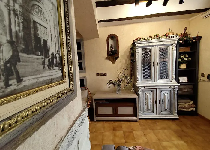 Casa De Piedra Recien Reformada Luna Rosa