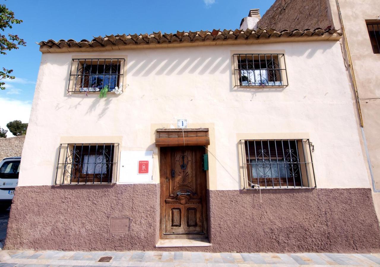 Casa De Piedra Recien Reformada Luna Rosa